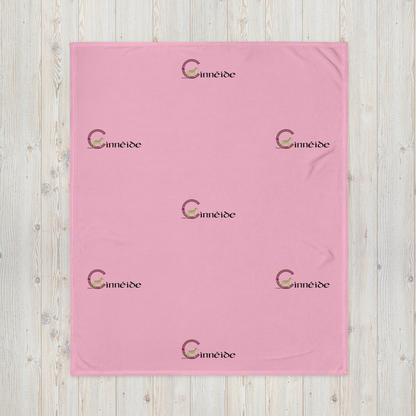 Cinnéide (Kennedy) - Personalized Blanket with Irish name Cinnéide