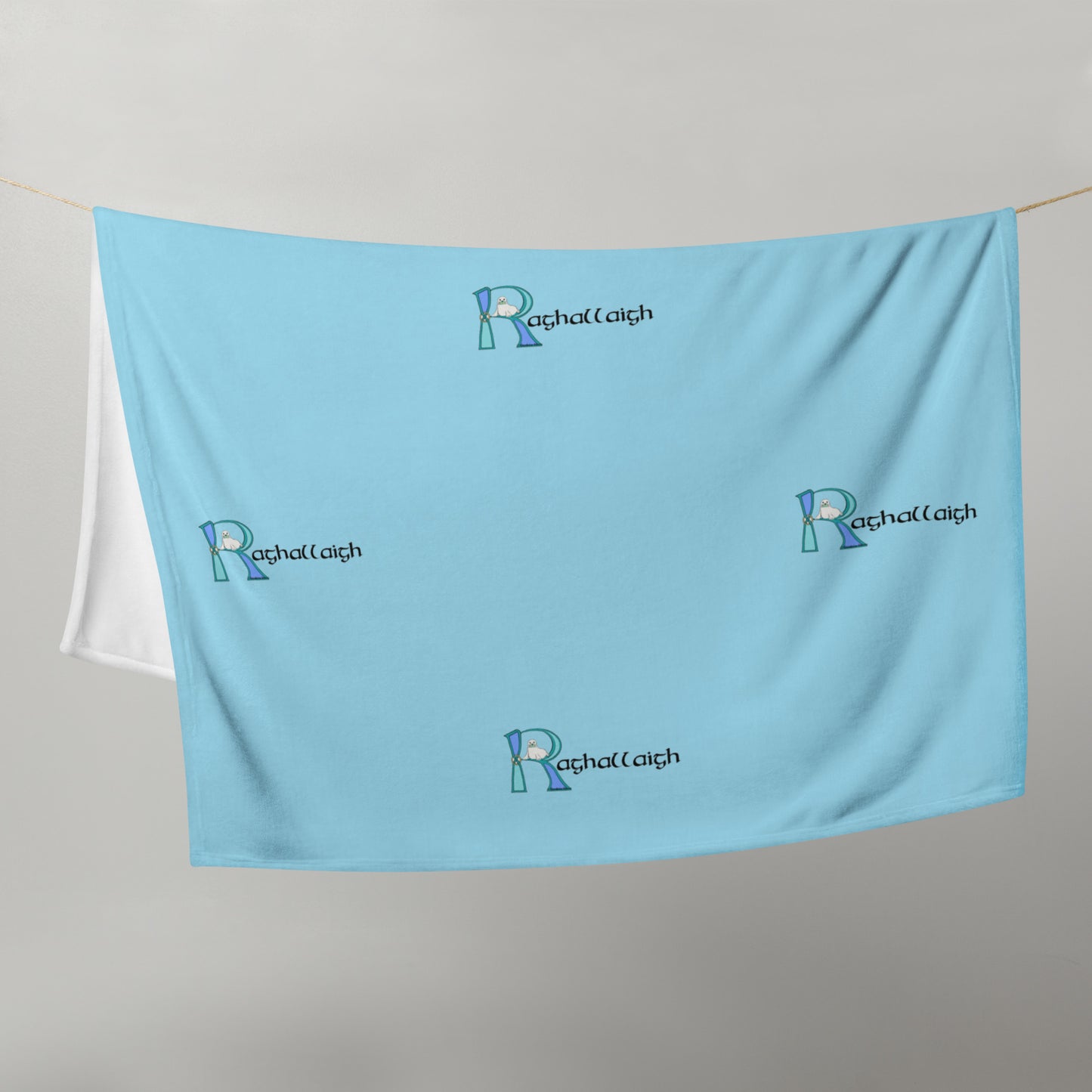 Raghallaigh (Riley) - Personalized Blanket with Irish name Raghallaigh (Blue Design)