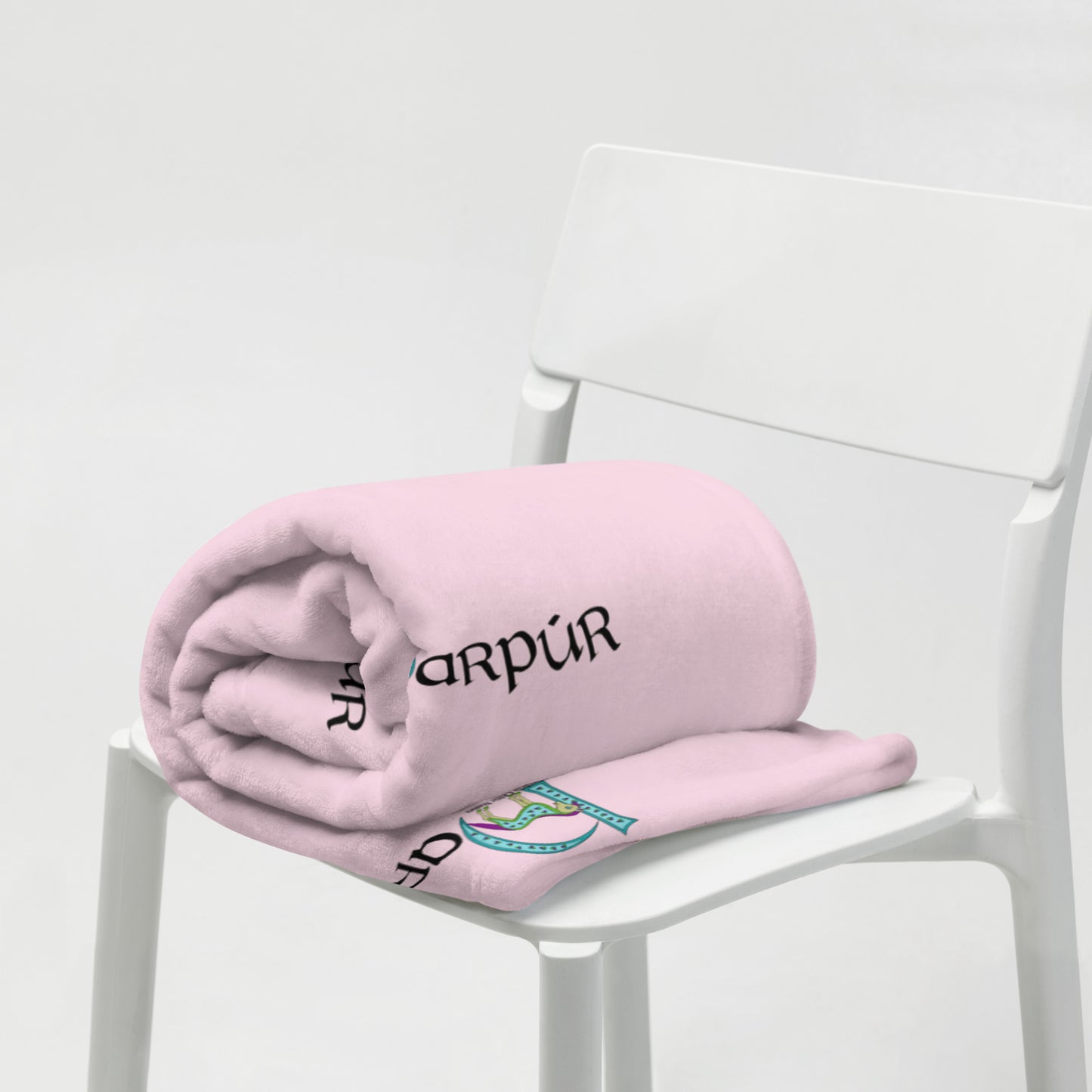 Harpúr (Harper) - Personalized Blanket with Irish name Harpúr
