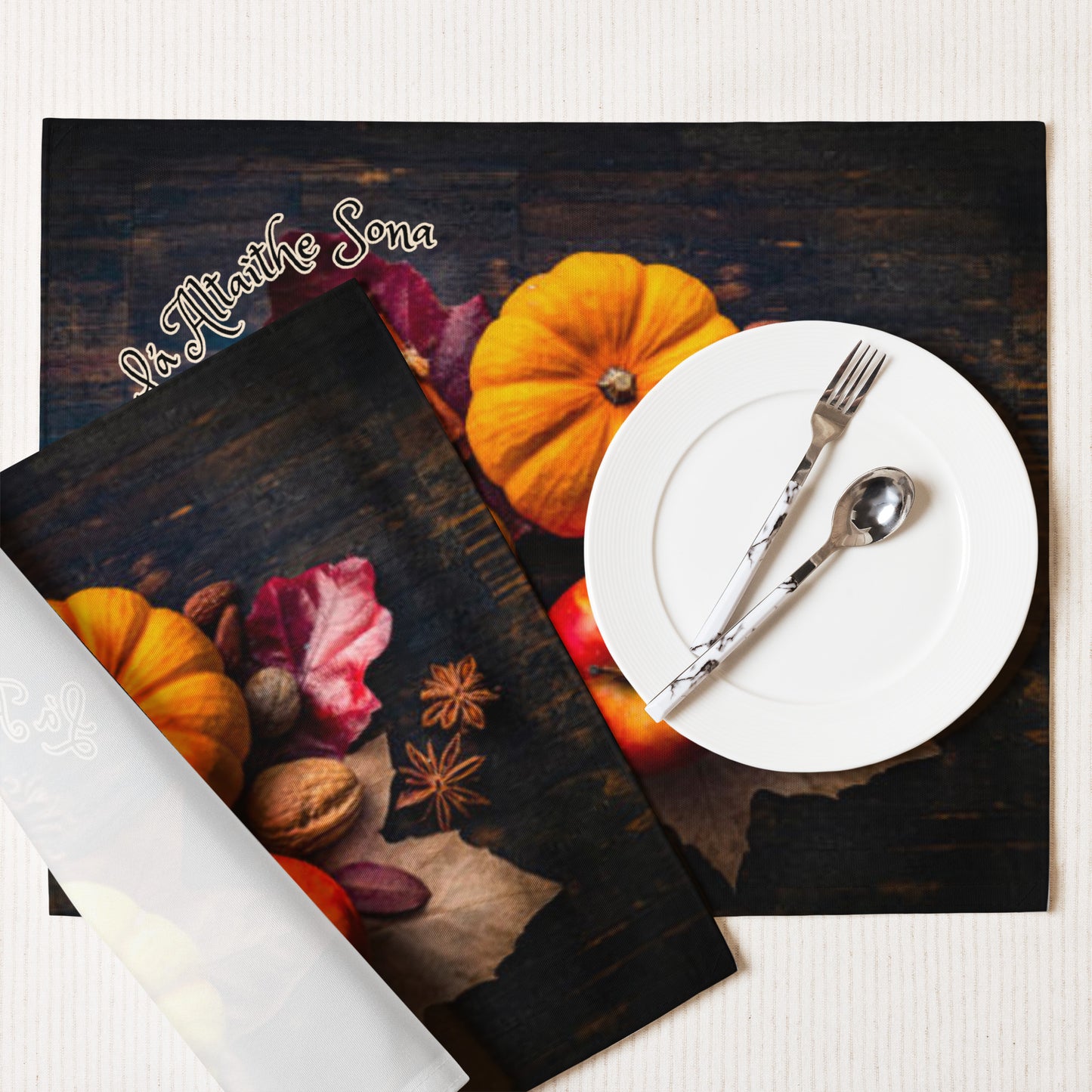 Lá Altaithe Sona (Happy Thanksgiving) Irish Language Placemat Set (Pumpkin Design)
