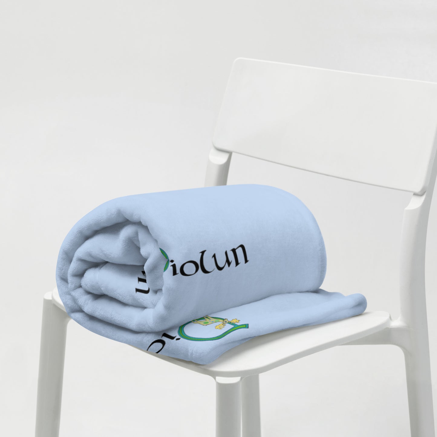 Diolun (Dylan) - Personalized Baby Blanket with Irish name Diolun