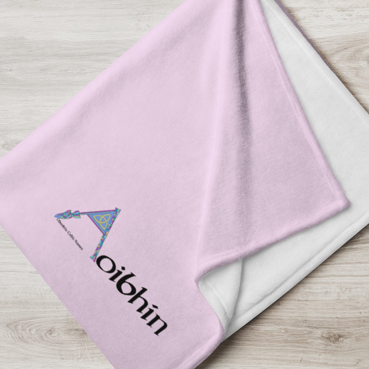 Aoibhín (Aiveen) - Personalized Baby Blanket with Irish name Aoibhín