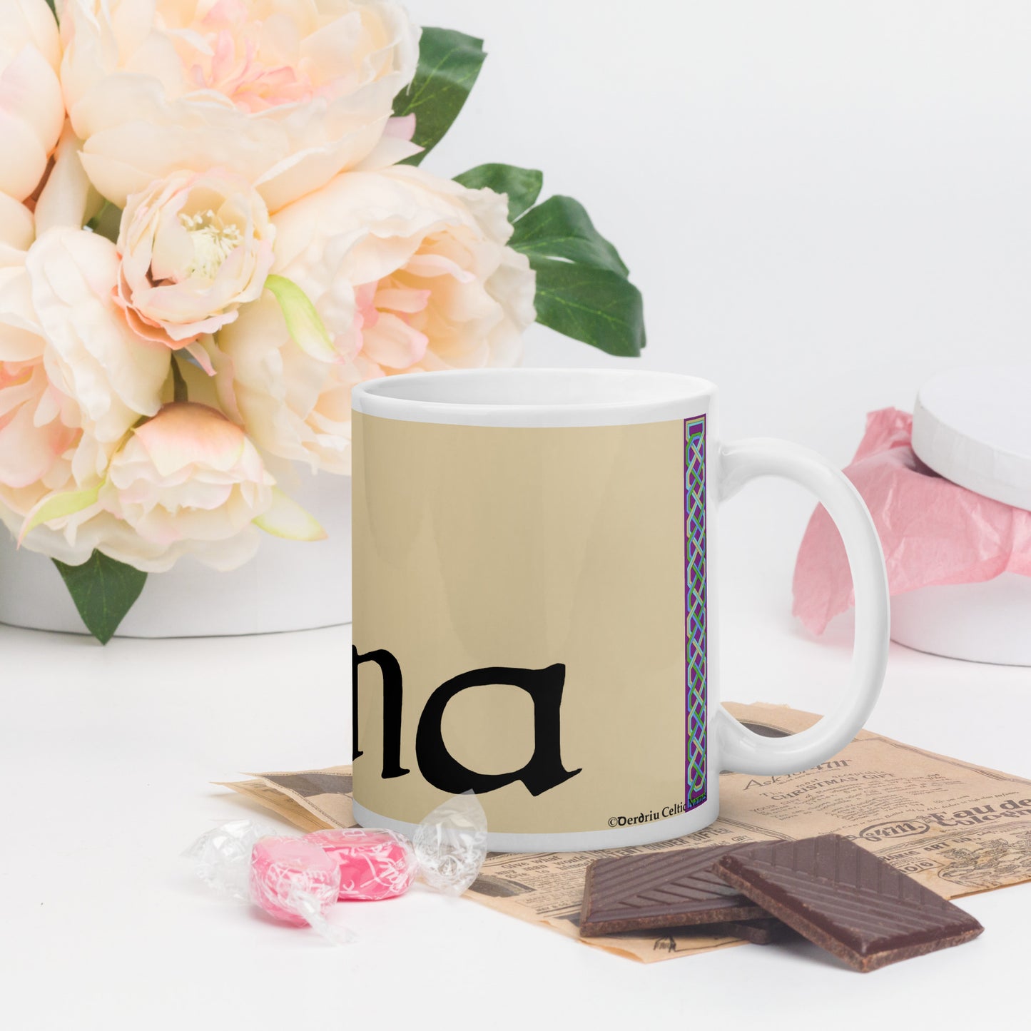 Úna (Oonagh) - Personalized white glossy mug with Irish name Úna (Free Shipping)